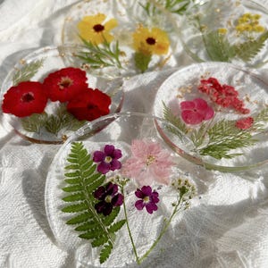 Resin Coaster [Floral Fusion] - Dried Pressed Flowers, with Gold / Silver Leaf Flakes | Handmade | Perfect for Gifting and Home Decor