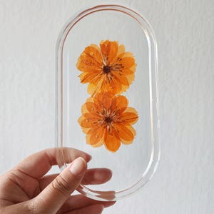 Pressed Flower Resin Tray| Floral Resin Tray | Flower Tray | Floral Tray made with real dried flowers | Pill Tray | Floral Jewelry Dish