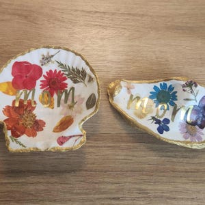 Mom Pressed Flowers Jewelry Dish Tray Personalized Birthday Mother's Day Gifts for her floral unique one of a kind handmade